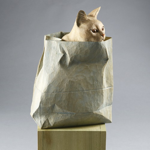 「水色の紙袋」 木彫（H35×W24×D15cm）
